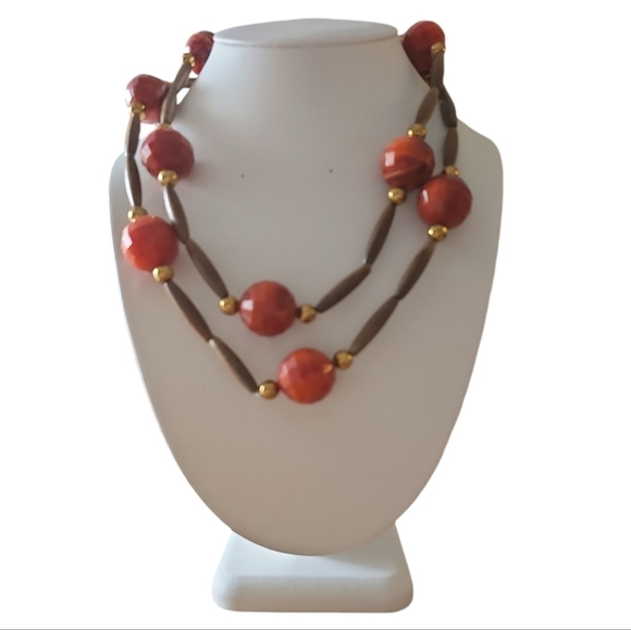 Orange Rust Lucite, Brown Wooden Beaded Necklace, Gold tone, Vintage, 40” - Picture 4 of 4